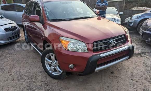 Sayi Na hannu Toyota RAV4 Red Mota in Yaounde a Babban Kamaru Sayi Na hannu Toyota RAV4 Red Mota in Yaounde a Babban Kamaru