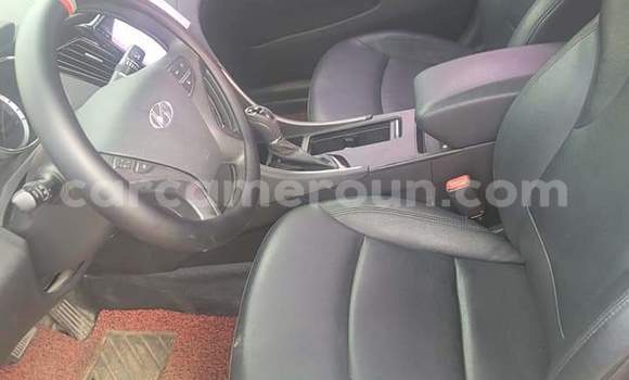 Sayi Na hannu Hyundai Sonata Black Mota in Yaounde a Babban Kamaru Sayi Na hannu Hyundai Sonata Black Mota in Yaounde a Babban Kamaru