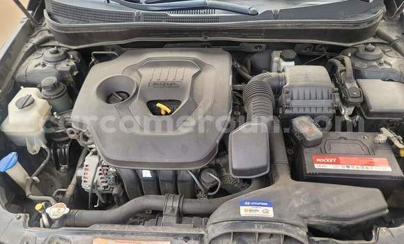 Sayi Na hannu Hyundai Sonata Black Mota in Yaounde a Babban Kamaru Sayi Na hannu Hyundai Sonata Black Mota in Yaounde a Babban Kamaru
