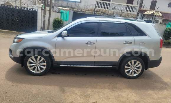 Buy Used Kia Sorento White Car in Yaounde in Central Cameroon Buy Used Kia Sorento White Car in Yaounde in Central Cameroon
