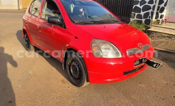 Acheter Occasion Voiture Toyota Yaris Vert à Yaoundé, Central Cameroon Acheter Occasion Voiture Toyota Yaris Vert à Yaoundé, Central Cameroon