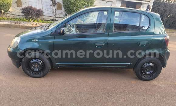 Acheter Occasion Voiture Toyota Yaris Vert à Yaoundé, Central Cameroon Acheter Occasion Voiture Toyota Yaris Vert à Yaoundé, Central Cameroon