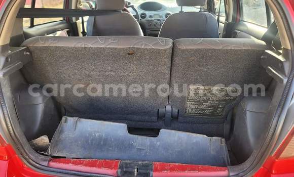 Acheter Occasion Voiture Toyota Yaris Vert à Yaoundé, Central Cameroon Acheter Occasion Voiture Toyota Yaris Vert à Yaoundé, Central Cameroon