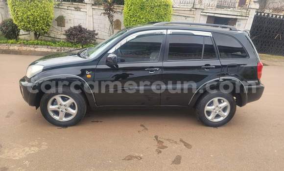 Acheter Occasion Voiture Toyota RAV4 Noir à Yaoundé, Central Cameroon Acheter Occasion Voiture Toyota RAV4 Noir à Yaoundé, Central Cameroon