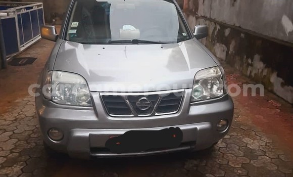 Sayi Na hannu Nissan X–Trail Azurfa Mota in Douala a Ƙasar Kamaru Sayi Na hannu Nissan X–Trail Azurfa Mota in Douala a Ƙasar Kamaru