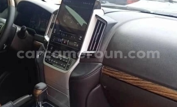 Acheter Occasion Voiture Toyota Land Cruiser Noir à Yaoundé, Central Cameroon Acheter Occasion Voiture Toyota Land Cruiser Noir à Yaoundé, Central Cameroon