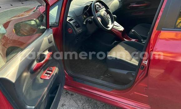 Sayi Na hannu Toyota Auris Red Mota in Douala a Ƙasar Kamaru Sayi Na hannu Toyota Auris Red Mota in Douala a Ƙasar Kamaru