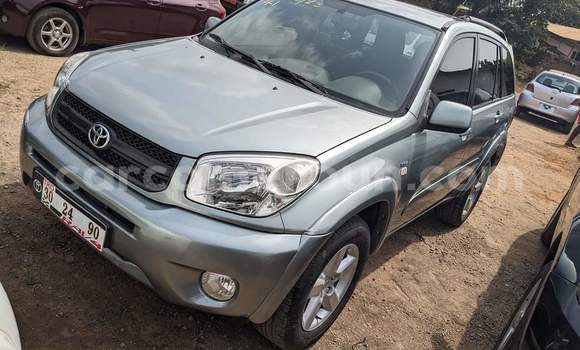 Acheter Occasion Voiture Toyota RAV4 Gris à Yaoundé, Central Cameroon Acheter Occasion Voiture Toyota RAV4 Gris à Yaoundé, Central Cameroon