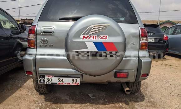 Acheter Occasion Voiture Toyota RAV4 Gris à Yaoundé, Central Cameroon Acheter Occasion Voiture Toyota RAV4 Gris à Yaoundé, Central Cameroon