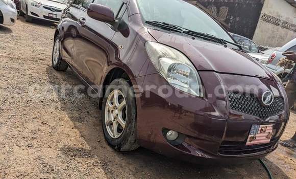 Acheter Occasion Voiture Toyota Vitz Rouge à Yaoundé, Central Cameroon
