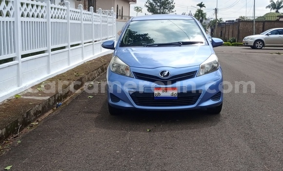 Acheter Occasion Voiture Toyota Yaris Bleu à Yaoundé, Central Cameroon Acheter Occasion Voiture Toyota Yaris Bleu à Yaoundé, Central Cameroon