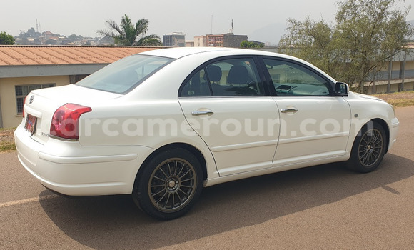 Acheter Occasion Voiture Toyota Avensis Blanc à Yaoundé, Central Cameroon Acheter Occasion Voiture Toyota Avensis Blanc à Yaoundé, Central Cameroon