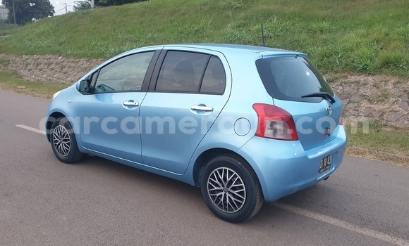 Acheter Occasion Voiture Toyota Yaris Bleu à Yaoundé, Central Cameroon Acheter Occasion Voiture Toyota Yaris Bleu à Yaoundé, Central Cameroon