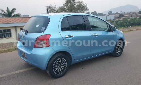 Acheter Occasion Voiture Toyota Yaris Bleu à Yaoundé, Central Cameroon Acheter Occasion Voiture Toyota Yaris Bleu à Yaoundé, Central Cameroon