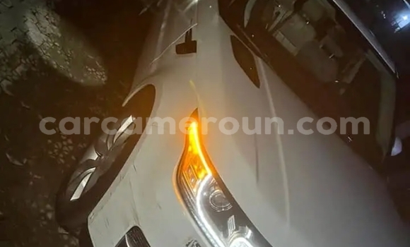 Acheter Occasion Voiture Land Rover Range Rover Sport Blanc à Yaoundé, Central Cameroon Acheter Occasion Voiture Land Rover Range Rover Sport Blanc à Yaoundé, Central Cameroon