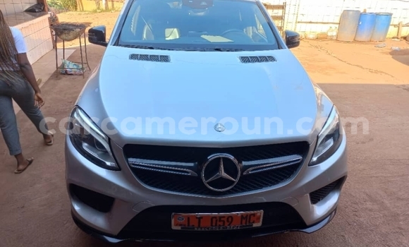Sayi Na hannu Mercedes‒Benz GLE Azurfa Mota in Yaounde a Babban Kamaru Sayi Na hannu Mercedes‒Benz GLE Azurfa Mota in Yaounde a Babban Kamaru