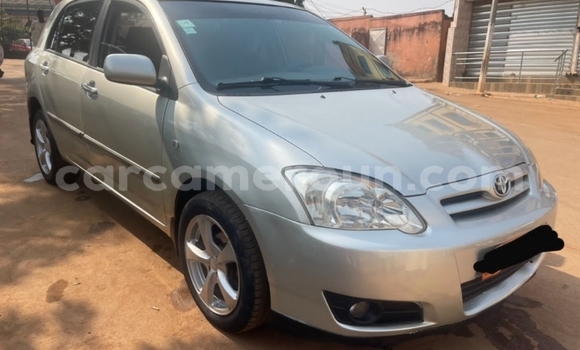 Acheter Occasion Voiture Toyota Corolla Gris à Yaoundé, Central Cameroon Acheter Occasion Voiture Toyota Corolla Gris à Yaoundé, Central Cameroon