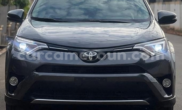 Sayi Na hannu Toyota RAV4 Black Mota in Yaounde a Babban Kamaru
