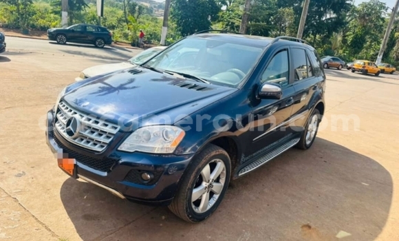 Acheter Occasion Voiture Mercedes‒Benz ML–Class Bleu à Yaoundé, Central Cameroon Acheter Occasion Voiture Mercedes‒Benz ML–Class Bleu à Yaoundé, Central Cameroon