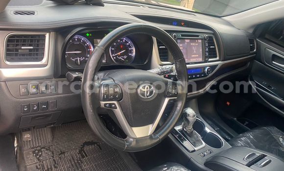 Buy Import Toyota Highlander Red Car in Douala in Littoral Cameroon Buy Import Toyota Highlander Red Car in Douala in Littoral Cameroon