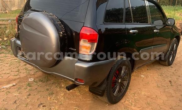 Sayi Na hannu Toyota RAV4 Black Mota in Yaounde a Babban Kamaru Sayi Na hannu Toyota RAV4 Black Mota in Yaounde a Babban Kamaru