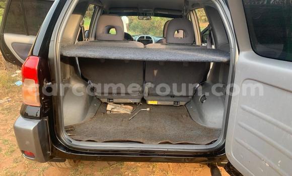 Sayi Na hannu Toyota RAV4 Black Mota in Yaounde a Babban Kamaru Sayi Na hannu Toyota RAV4 Black Mota in Yaounde a Babban Kamaru