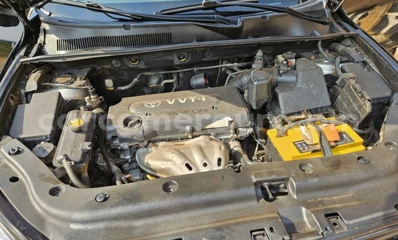 Sayi Na hannu Toyota RAV4 Black Mota in Yaounde a Babban Kamaru Sayi Na hannu Toyota RAV4 Black Mota in Yaounde a Babban Kamaru