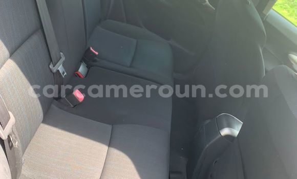 Sayi Sabo Toyota Auris Black Mota in Yaounde a Babban Kamaru Sayi Sabo Toyota Auris Black Mota in Yaounde a Babban Kamaru