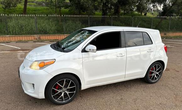 Sayi Na hannu Toyota Urban Cruiser White Mota in Yaounde a Babban Kamaru Sayi Na hannu Toyota Urban Cruiser White Mota in Yaounde a Babban Kamaru