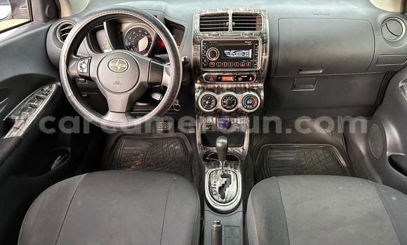 Sayi Na hannu Toyota Urban Cruiser White Mota in Yaounde a Babban Kamaru Sayi Na hannu Toyota Urban Cruiser White Mota in Yaounde a Babban Kamaru