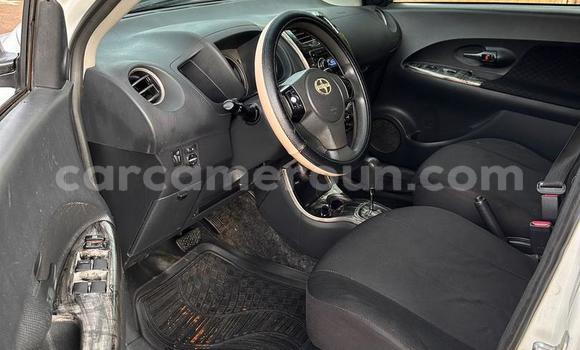 Sayi Na hannu Toyota Urban Cruiser White Mota in Yaounde a Babban Kamaru Sayi Na hannu Toyota Urban Cruiser White Mota in Yaounde a Babban Kamaru