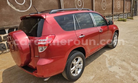 Sayi Na hannu Toyota RAV4 Red Mota in Yaounde a Babban Kamaru Sayi Na hannu Toyota RAV4 Red Mota in Yaounde a Babban Kamaru