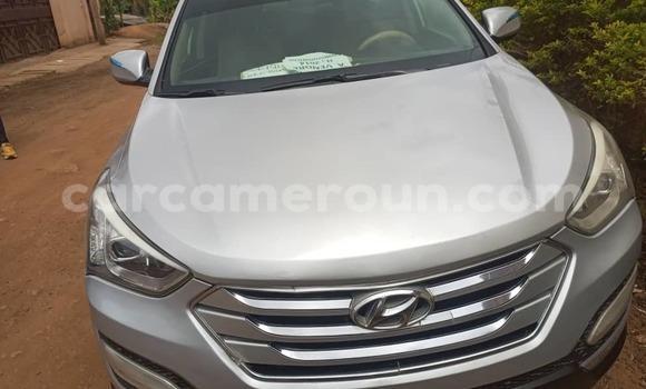 Sayi Na hannu Hyundai Santa Fe M Mota in Yaounde a Babban Kamaru Sayi Na hannu Hyundai Santa Fe M Mota in Yaounde a Babban Kamaru