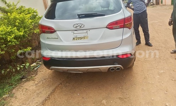 Sayi Na hannu Hyundai Santa Fe M Mota in Yaounde a Babban Kamaru Sayi Na hannu Hyundai Santa Fe M Mota in Yaounde a Babban Kamaru