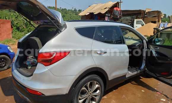 Sayi Na hannu Hyundai Santa Fe M Mota in Yaounde a Babban Kamaru Sayi Na hannu Hyundai Santa Fe M Mota in Yaounde a Babban Kamaru