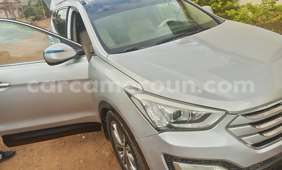 Sayi Na hannu Hyundai Santa Fe M Mota in Yaounde a Babban Kamaru Sayi Na hannu Hyundai Santa Fe M Mota in Yaounde a Babban Kamaru