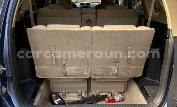 Sayi Imported Toyota RAV4 Blue Mota in Douala a Ƙasar Kamaru Sayi Imported Toyota RAV4 Blue Mota in Douala a Ƙasar Kamaru