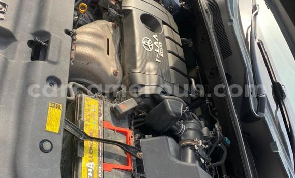 Sayi Imported Toyota RAV4 Blue Mota in Douala a Ƙasar Kamaru Sayi Imported Toyota RAV4 Blue Mota in Douala a Ƙasar Kamaru