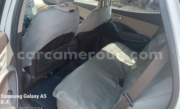 Acheter Import Voiture Hyundai Santa Fe Blanc à Douala, Littoral Cameroon Acheter Import Voiture Hyundai Santa Fe Blanc à Douala, Littoral Cameroon