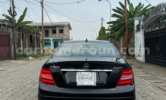 Acheter Import Voiture Mercedes‒Benz C–Class Noir à Douala, Littoral Cameroon Acheter Import Voiture Mercedes‒Benz C–Class Noir à Douala, Littoral Cameroon