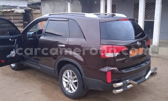 Sayi Na hannu Kia Sorento Brown Mota in Douala a Ƙasar Kamaru Sayi Na hannu Kia Sorento Brown Mota in Douala a Ƙasar Kamaru