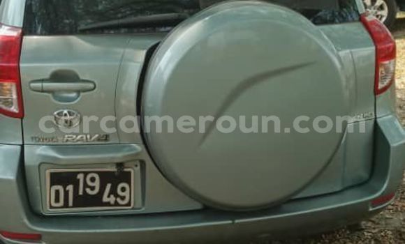 Acheter Occasion Voiture Toyota RAV4 Bleu à Douala, Littoral Cameroon Acheter Occasion Voiture Toyota RAV4 Bleu à Douala, Littoral Cameroon
