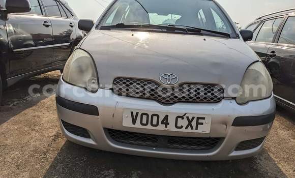 Acheter Occasion Voiture Toyota Yaris Gris à Yaoundé, Central Cameroon Acheter Occasion Voiture Toyota Yaris Gris à Yaoundé, Central Cameroon