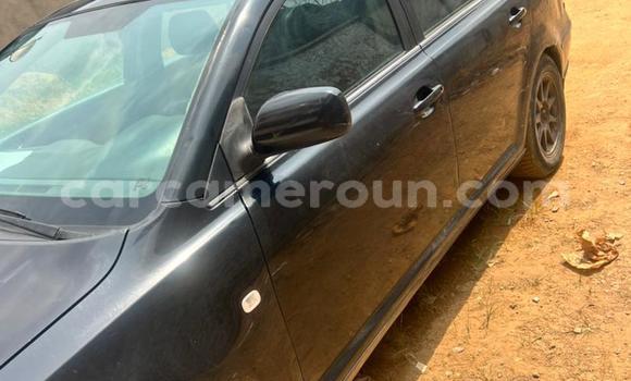 Sayi Na hannu Toyota Avensis Black Mota in Douala a Ƙasar Kamaru Sayi Na hannu Toyota Avensis Black Mota in Douala a Ƙasar Kamaru