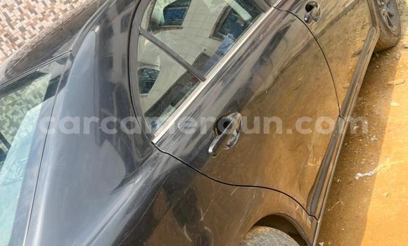 Sayi Na hannu Toyota Avensis Black Mota in Douala a Ƙasar Kamaru Sayi Na hannu Toyota Avensis Black Mota in Douala a Ƙasar Kamaru