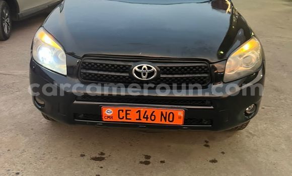 Sayi Na hannu Toyota RAV4 Black Mota in Douala a Ƙasar Kamaru Sayi Na hannu Toyota RAV4 Black Mota in Douala a Ƙasar Kamaru