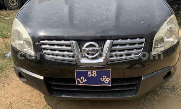 Sayi Na hannu Nissan Dualis Black Mota in Douala a Ƙasar Kamaru