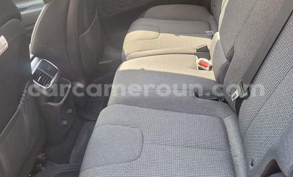 Acheter Occasion Voiture Hyundai Santa Fe Noir à Yaoundé, Central Cameroon Acheter Occasion Voiture Hyundai Santa Fe Noir à Yaoundé, Central Cameroon