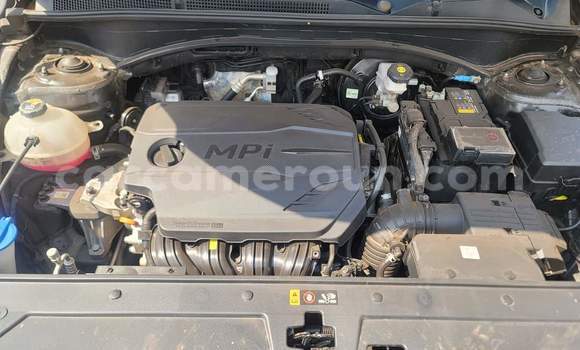 Acheter Occasion Voiture Hyundai Santa Fe Noir à Yaoundé, Central Cameroon Acheter Occasion Voiture Hyundai Santa Fe Noir à Yaoundé, Central Cameroon