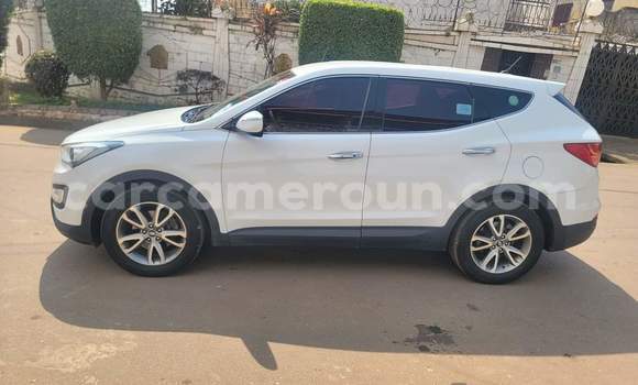 Acheter Occasion Voiture Hyundai Santa Fe Blanc à Yaoundé, Central Cameroon Acheter Occasion Voiture Hyundai Santa Fe Blanc à Yaoundé, Central Cameroon